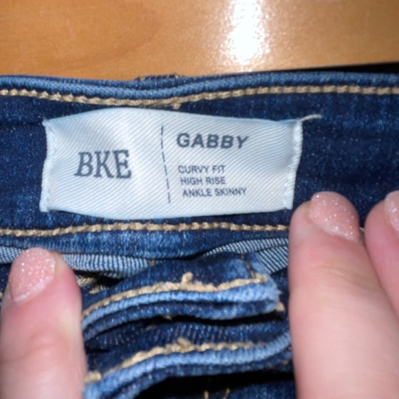 BLE Gabby Ankle Jeans - Picture 3 of 6